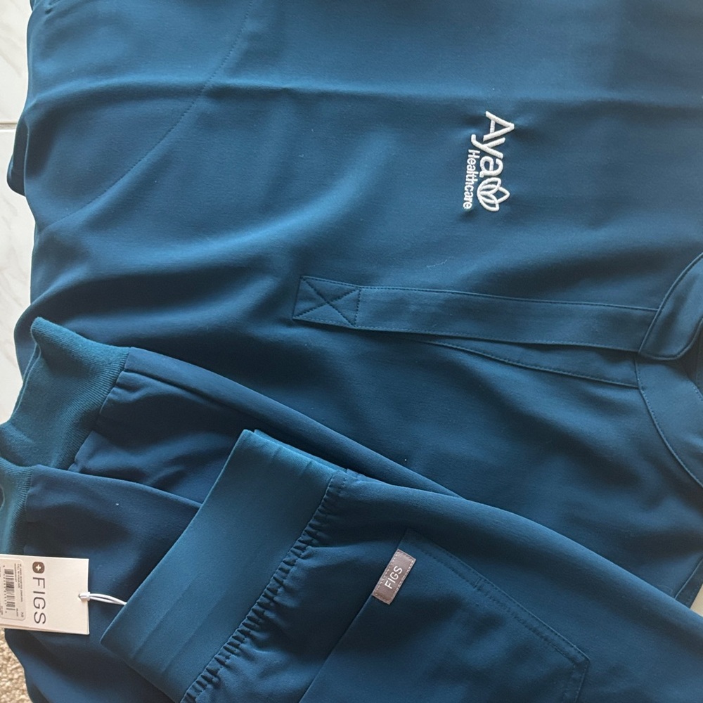 Figs blue Scrub Set